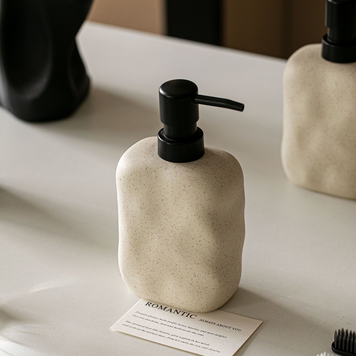 Home Bathroom Soap Dispenser - 400ML Wabi-sabi Lotion Bottle Ceramic Squeeze